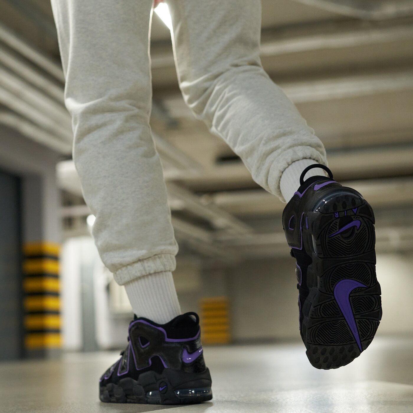 Мъжки маратонки NIKE AIR MORE UPTEMPO '96 dv1879-001 цвят черен