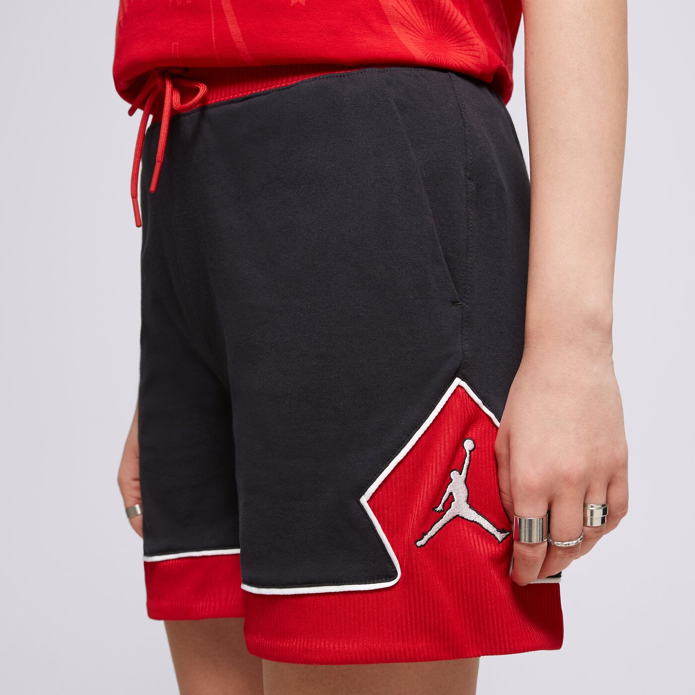 Дамски къси панталони ШОРТИ W JORDAN LWT DMND  dz3352-010 цвят черен