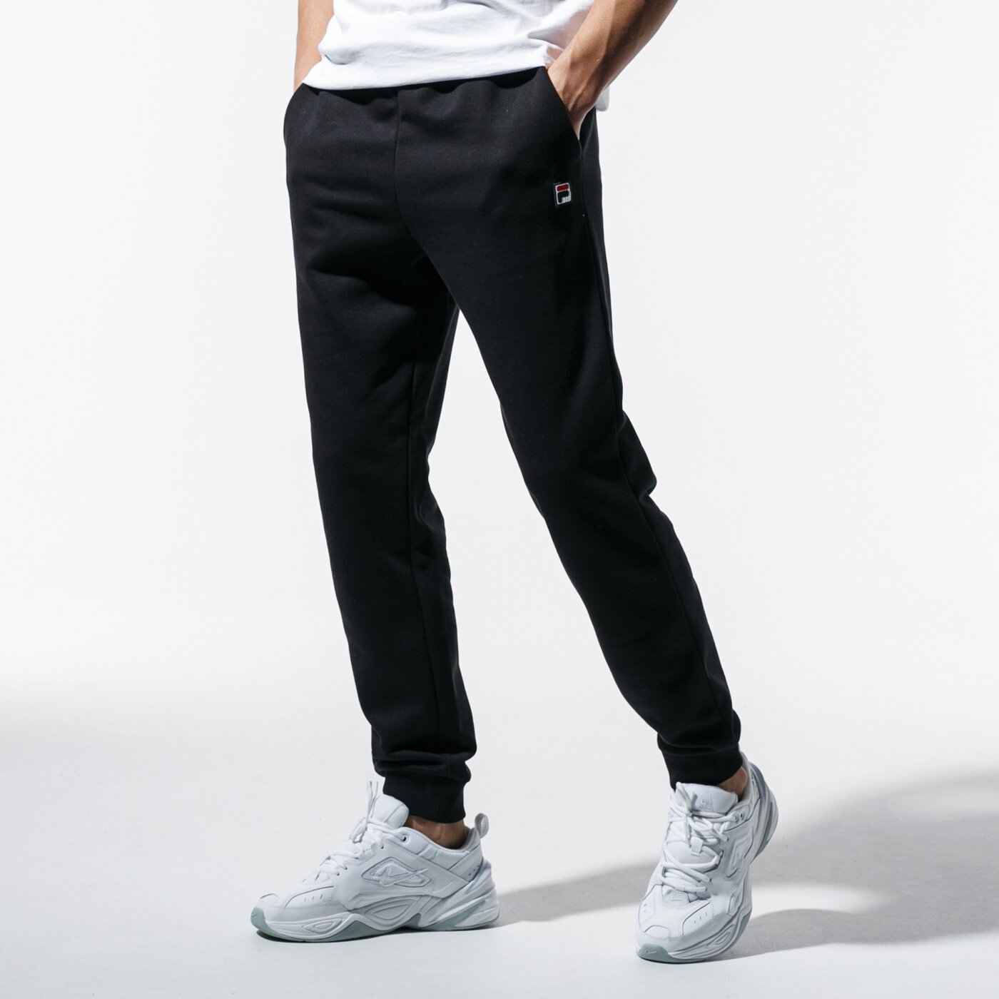 Мъжки панталони FILA ПАНТАЛОНИ KUDDUSI PANTS 687218002 цвят черен