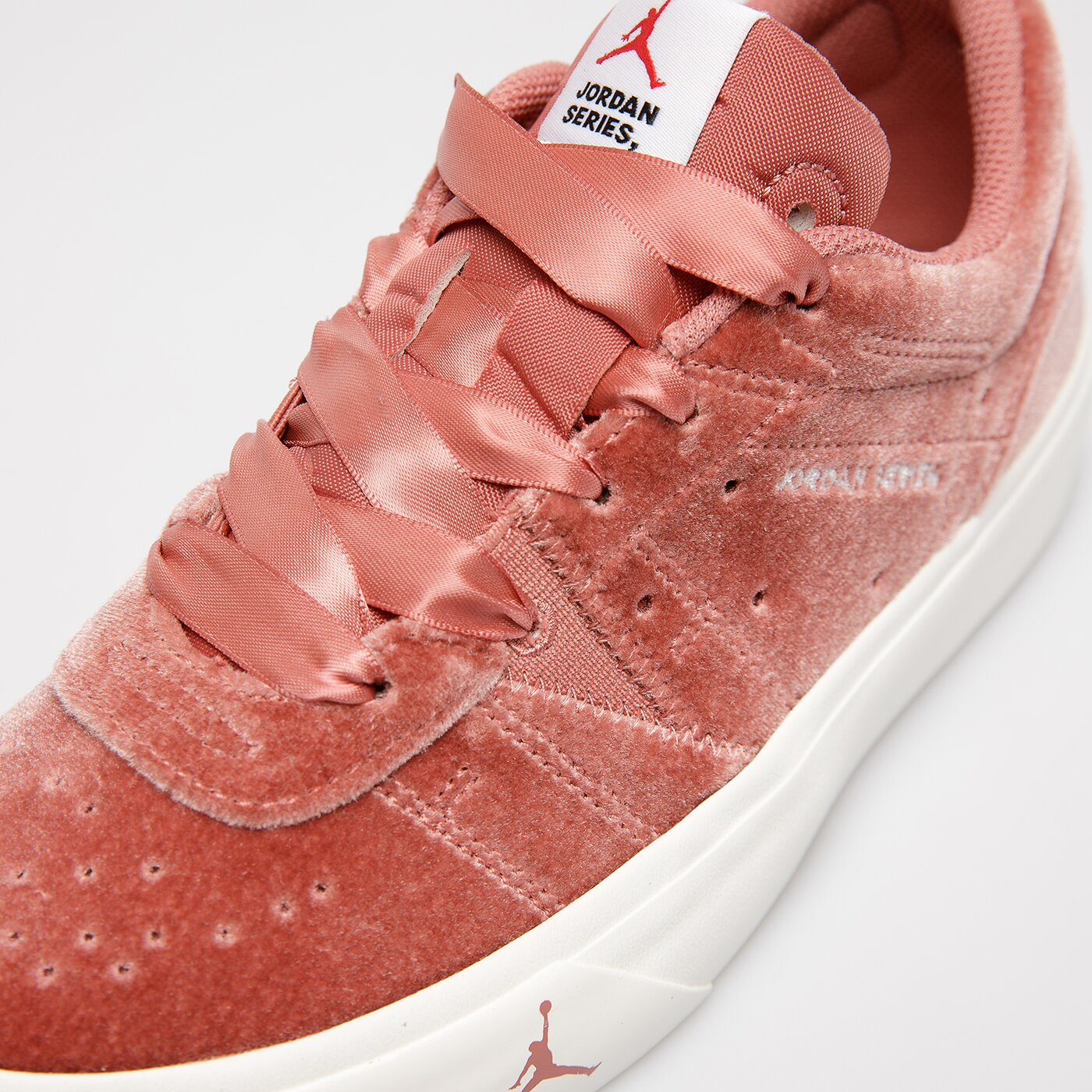 Дамски маратонки WMNS JORDAN SERIES ES SE dz7737600 цвят розов