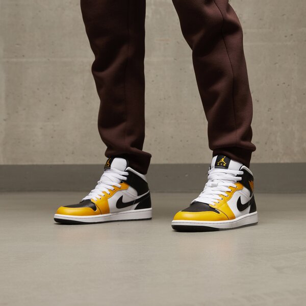 Мъжки маратонки AIR JORDAN 1 MID  dq8426-701 цвят бял
