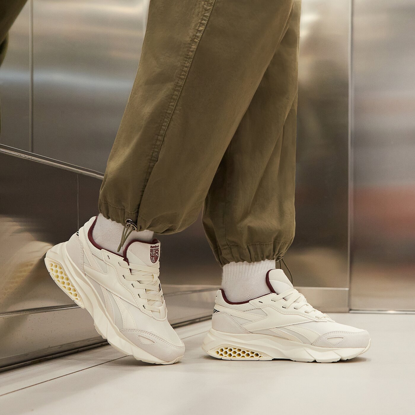 Дамски маратонки REEBOK HEXALITE LEGACY 1.5 100033853 цвят бял