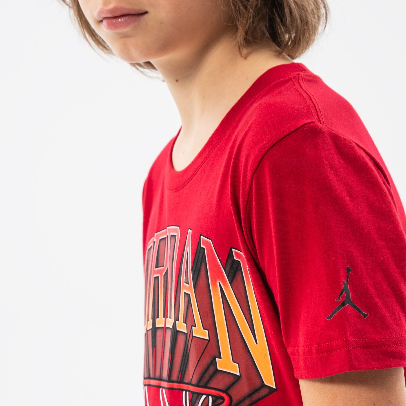 Детска тениска JORDAN ТЕНИСКА JORDAN HOOP STYLE SS TEE BOY 95b231-r78 цвят червен