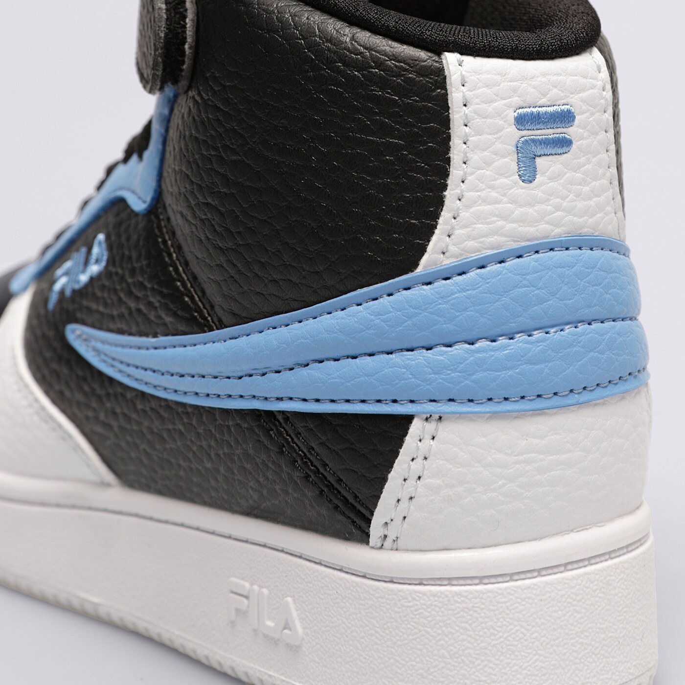 Детски маратонки FILA A-HIGH 3cm00543118 цвят черен