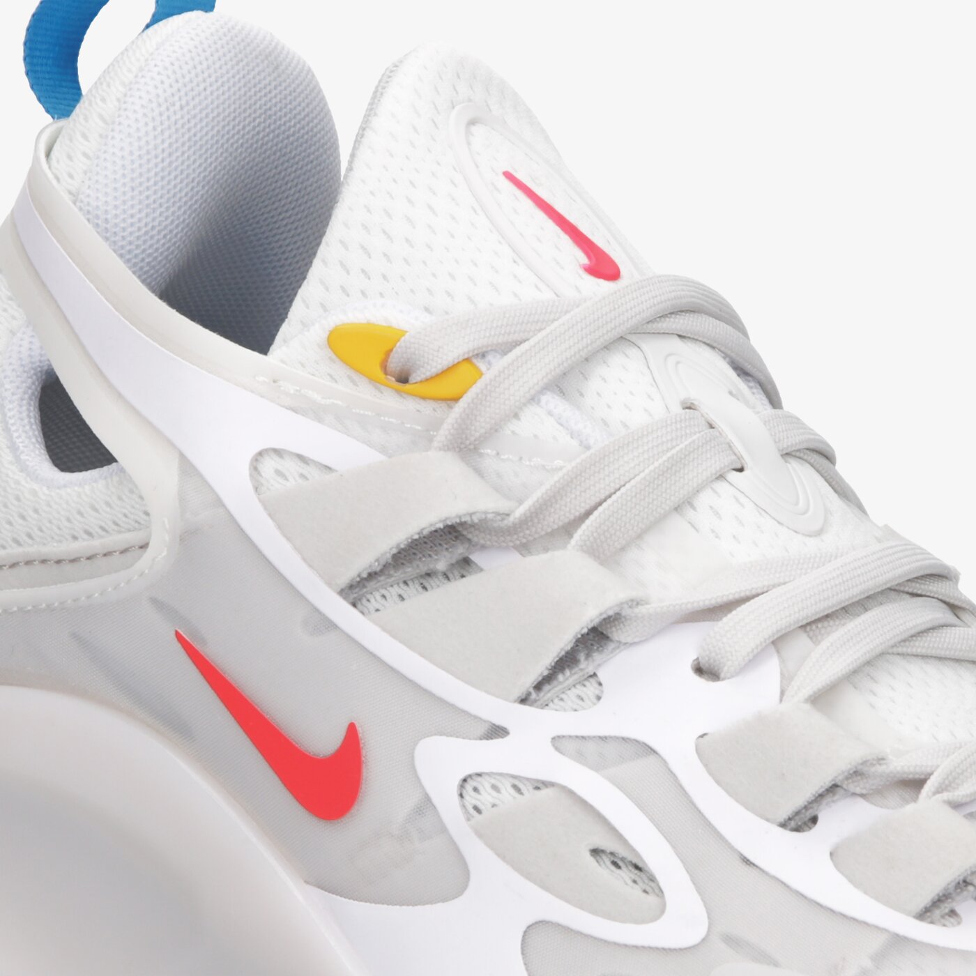 Мъжки маратонки NIKE SIGNAL D/MS/X at5303-100 цвят бял