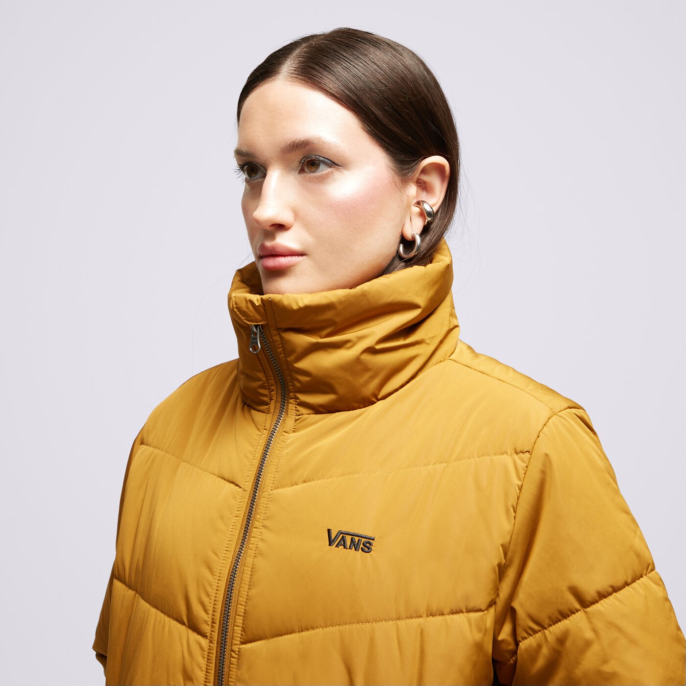 Дамско зимно яке VANS ЯКЕ ЗИМНО FOUNDRY PUFF vn0a7yk51m71 цвят кафяв