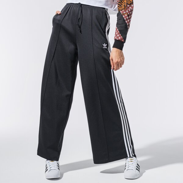 Дамски панталони ADIDAS ПАНТАЛОНИ RELAXED PANT PB gd2273 цвят черен