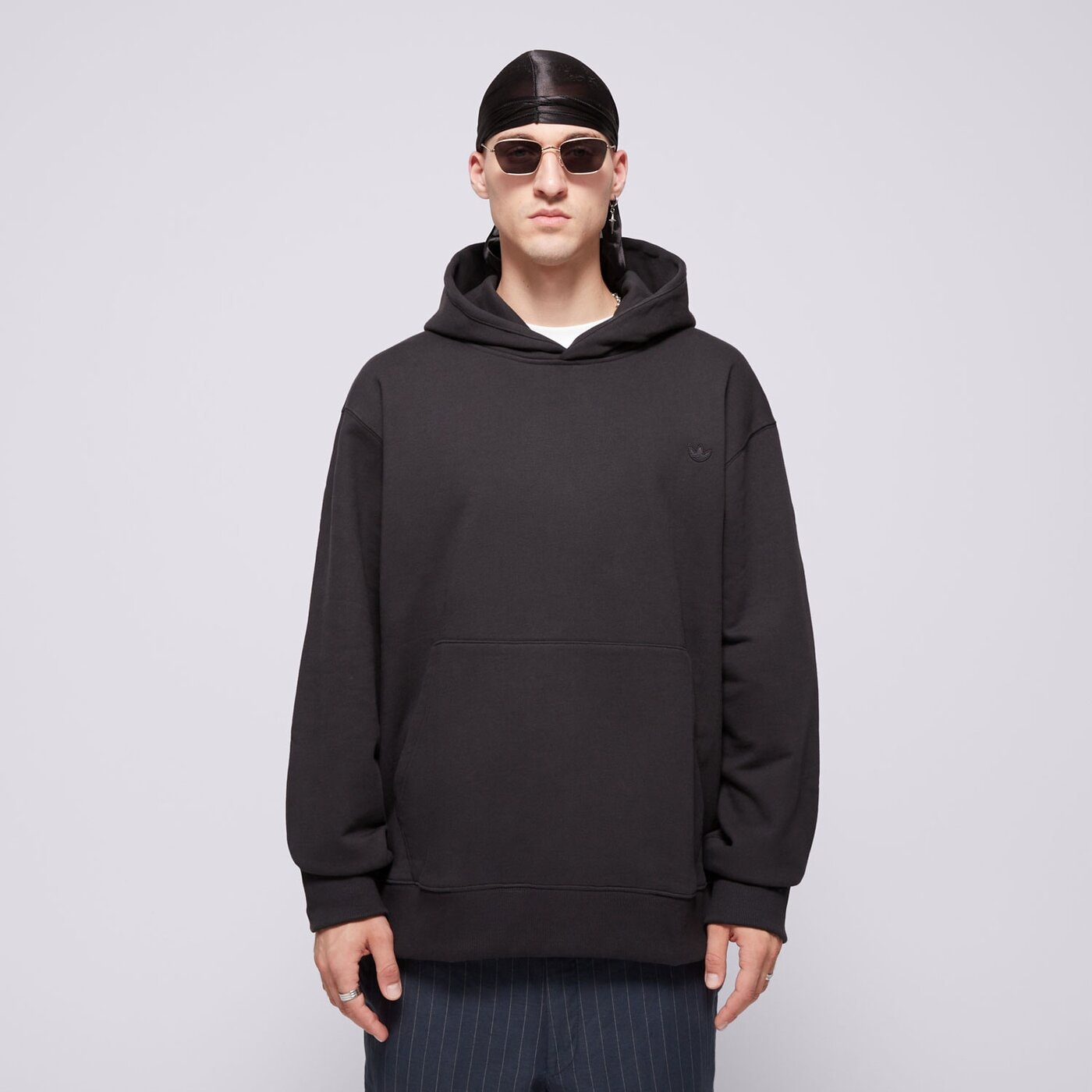 Мъжки суичър ADIDAS СУИТЧЪР С КАЧУЛКА P ESS HD iy2247 цвят черен