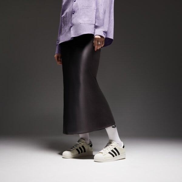 Дамски маратонки ADIDAS SUPERSTAR II W js4013 цвят бял