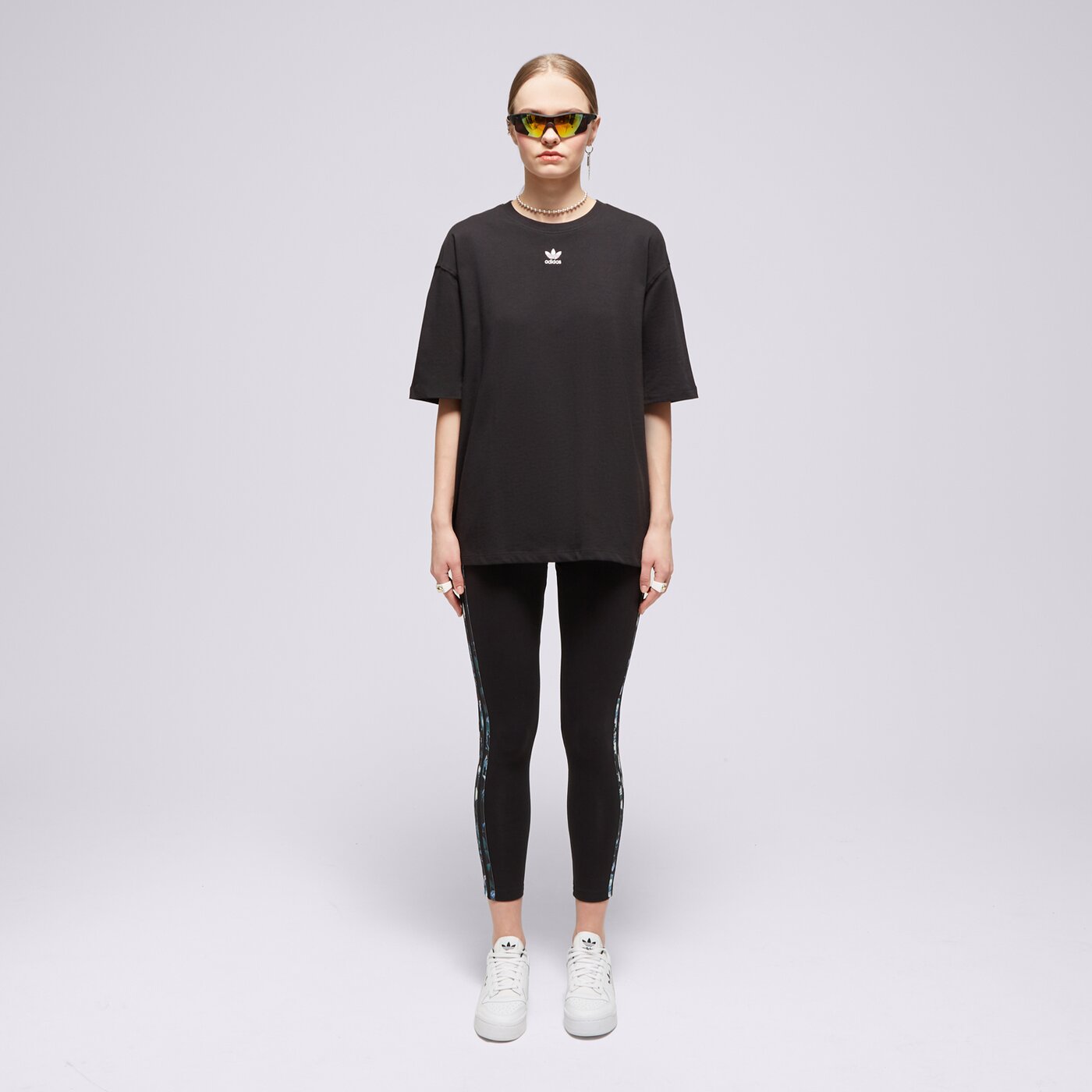 Дамски панталони ADIDAS ПАНТАЛОНИ FLOWER TIGHT ii3192 цвят черен