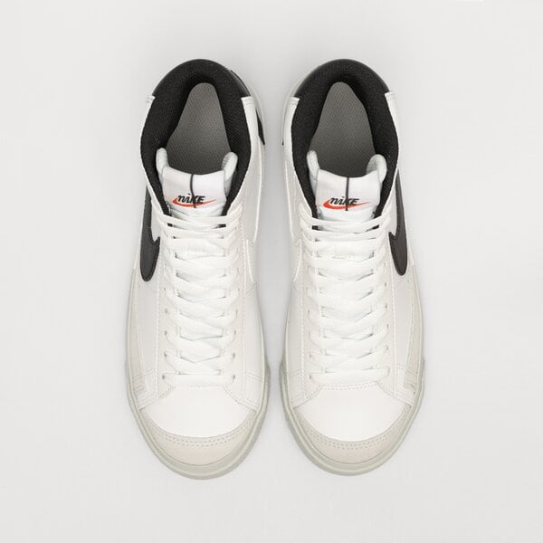 Детски маратонки NIKE BLAZER MID '77 SE (GS) fn6937-100 цвят бял