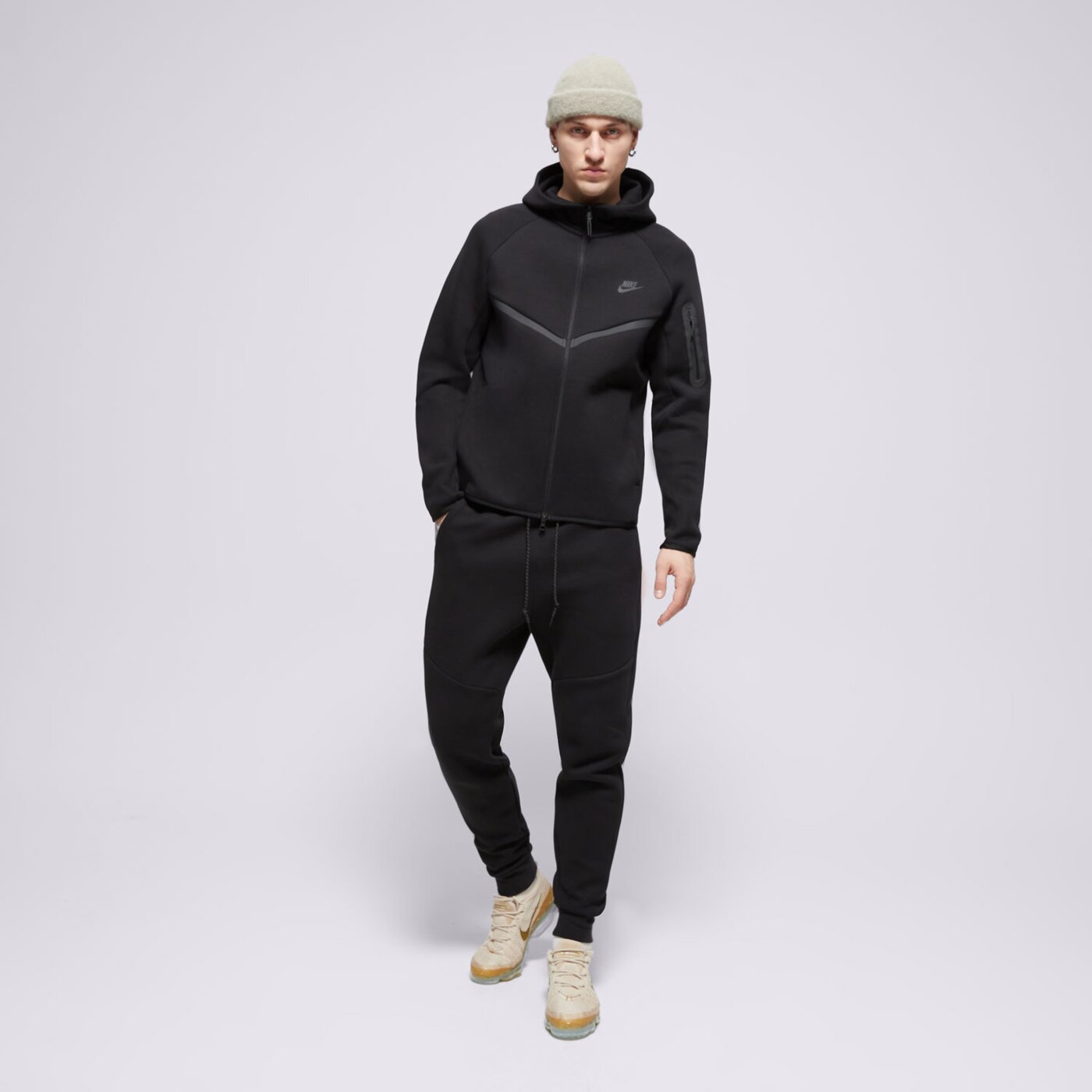 Мъжки суичър NIKE СУИТЧЪР С КАЧУЛКА M NK TCH FLC FZ WR HOODIE hv0949-010 цвят черен