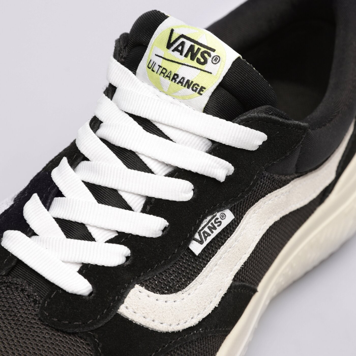 Мъжки маратонки VANS ULTRARANGE NEO VR3 vn000bceba21 цвят черен