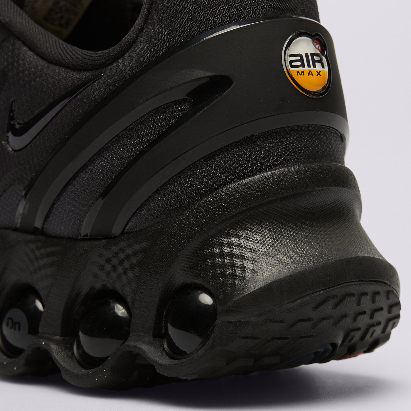 Мъжки маратонки NIKE AIR MAX DN8 fq7860-002 цвят черен