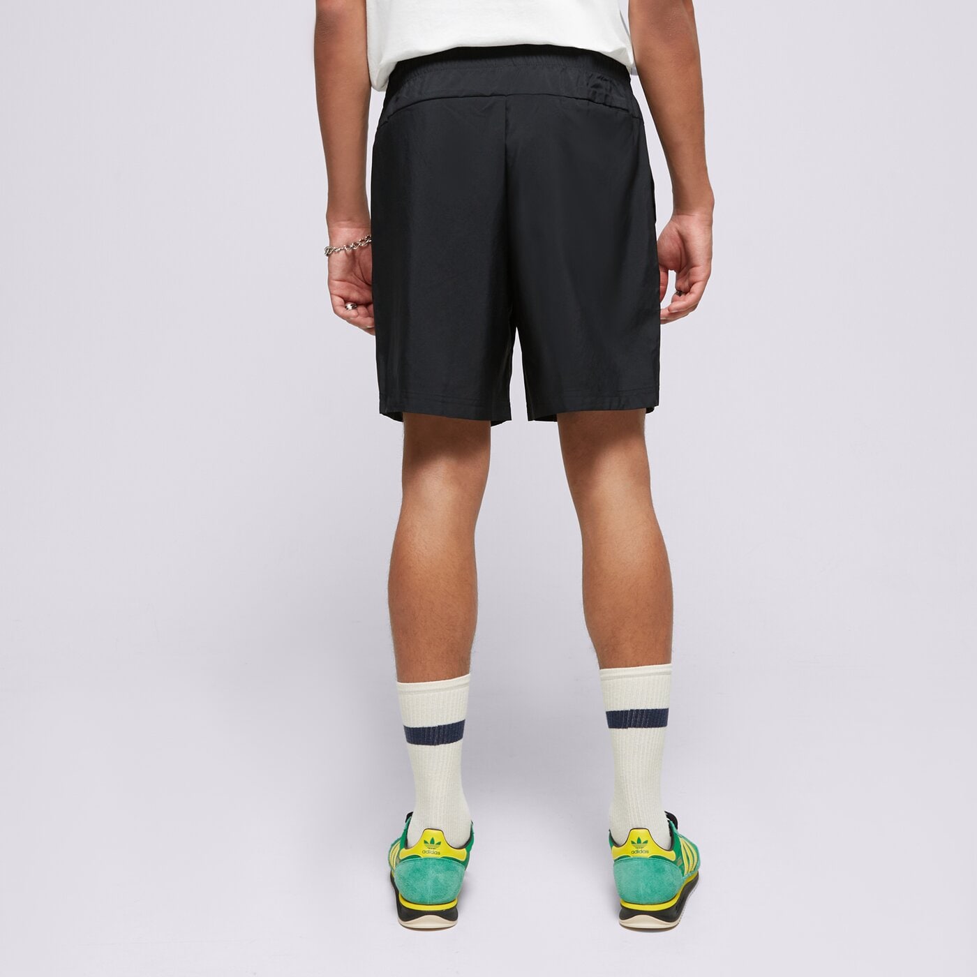 Мъжки къси панталони ADIDAS ШОРТИ M SL CHELSEA ic9392 цвят черен