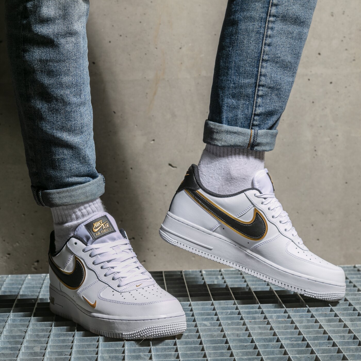 Мъжки маратонки NIKE AIR FORCE 1 '07 LV8 da8481-100 цвят бял