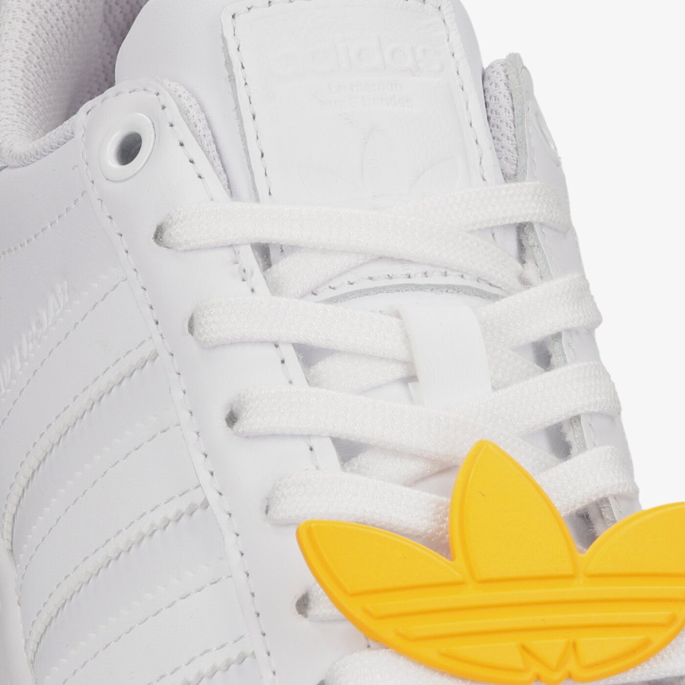 Дамски маратонки ADIDAS SUPERSTAR BOLD W h04027 цвят бял