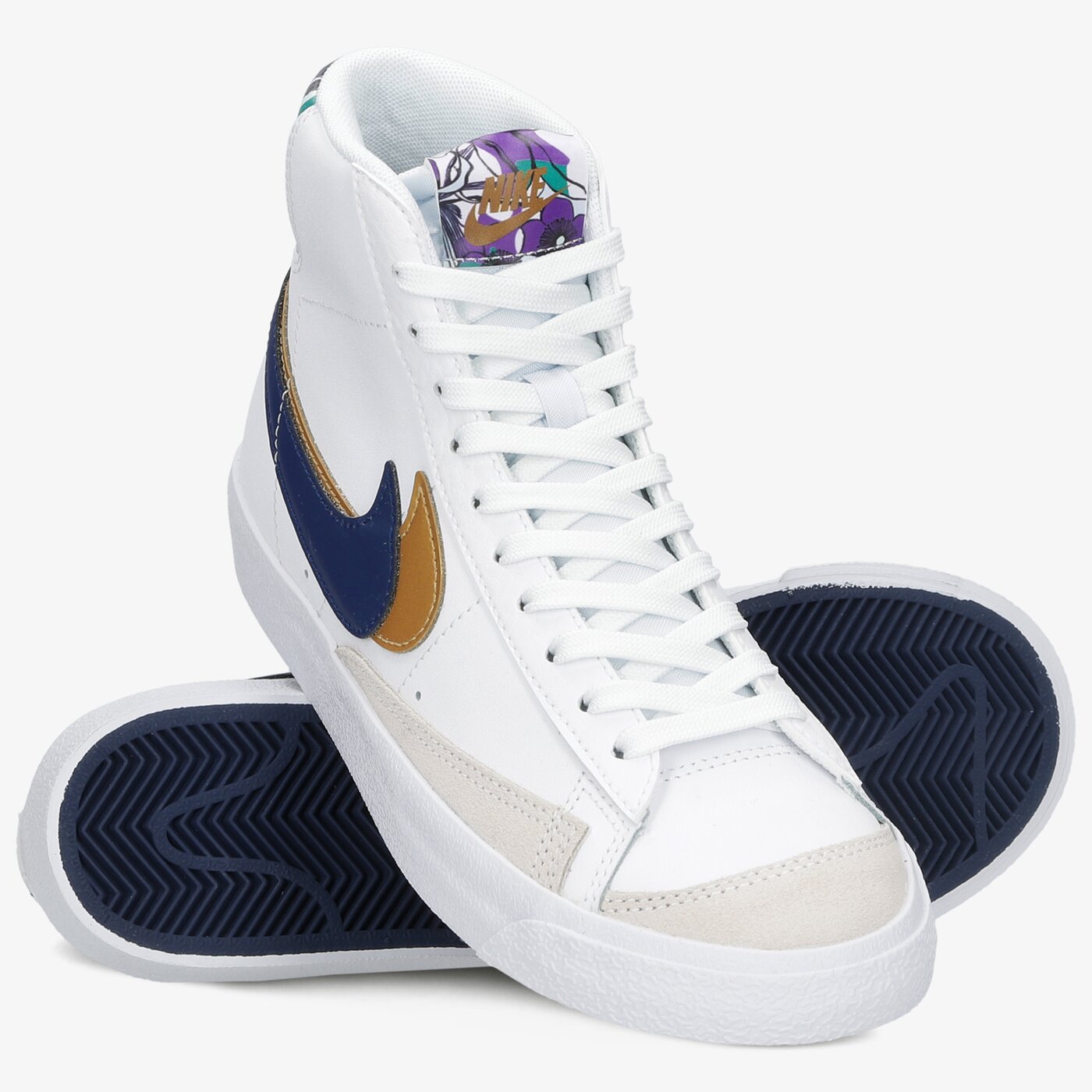 Детски маратонки NIKE BLAZER MID '77 SE dd1847-102 цвят бял