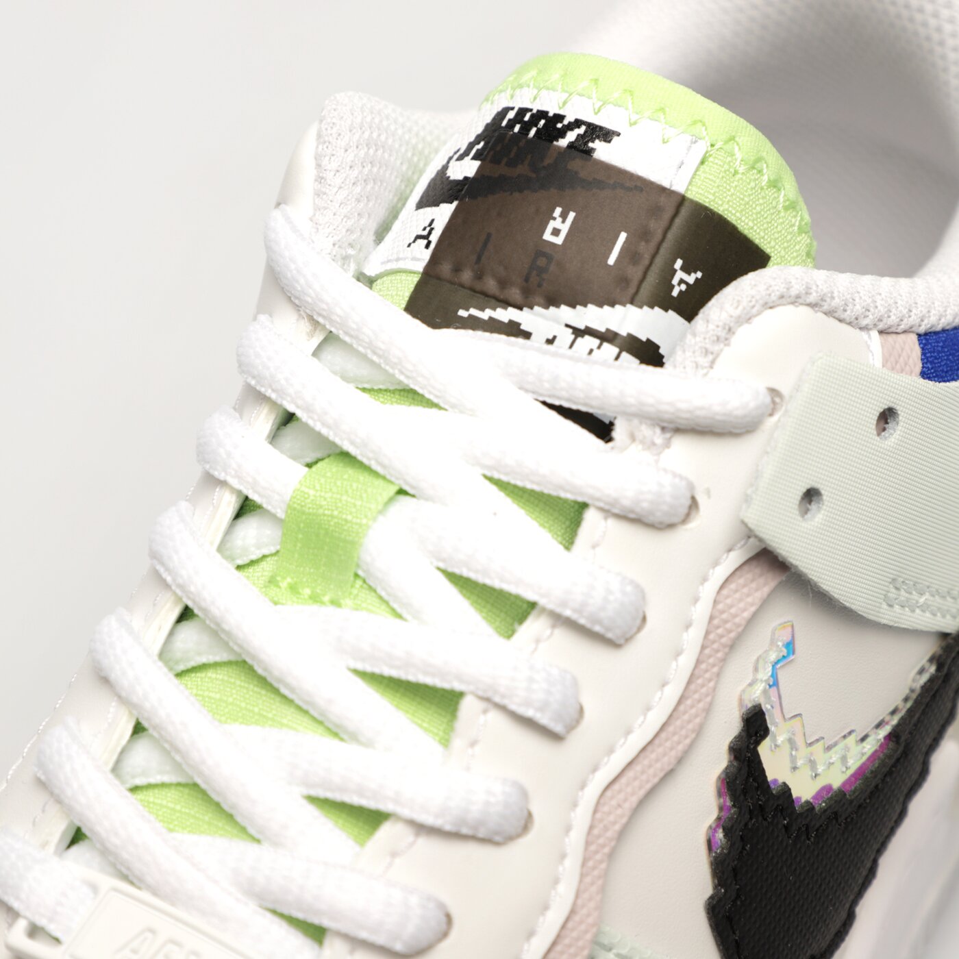 Дамски маратонки NIKE AIR FORCE 1 SHADOW SE cv8480-300 цвят многоцветен