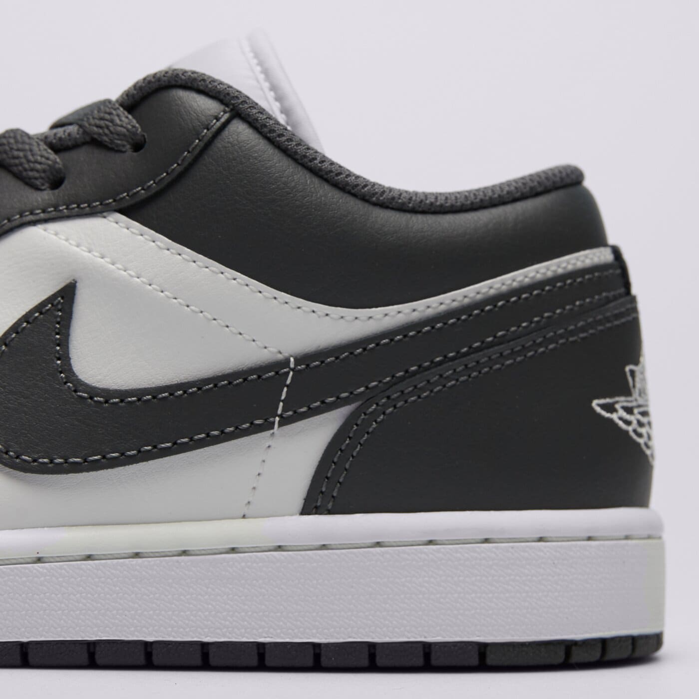 Мъжки маратонки AIR JORDAN 1 LOW  553558-044 цвят сив