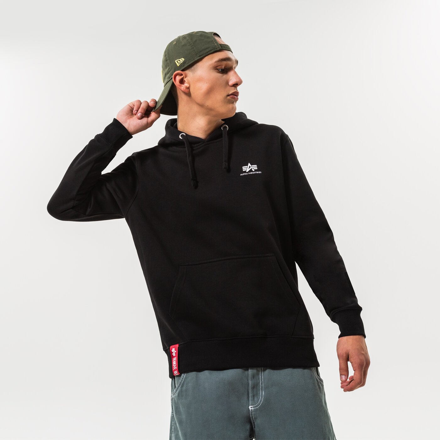 Мъжки суичър ALPHA INDUSTRIES СУИТЧЪР С КАЧУЛКА BASIC 196318-03 цвят черен