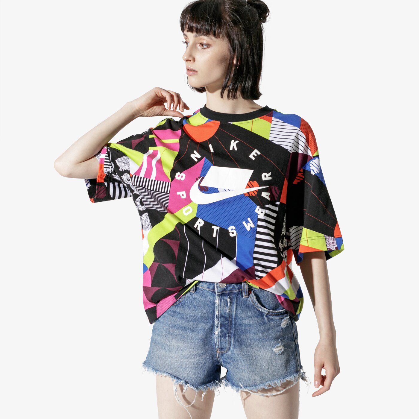 Дамска тениска NIKE ТЕНИСКА SS W NSW NSP ТОП SS AOP at0564-010 цвят многоцветен