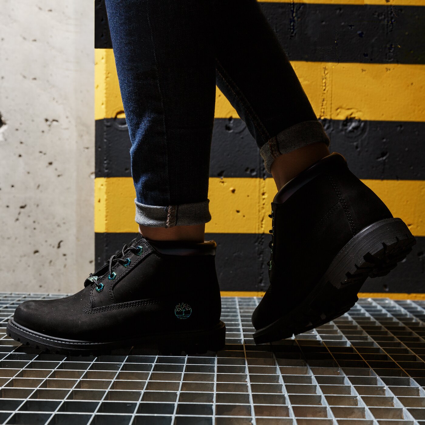 Дамски боти TIMBERLAND NELLIE CHUKKA DOUBLE tb0a24kh0011 цвят черен