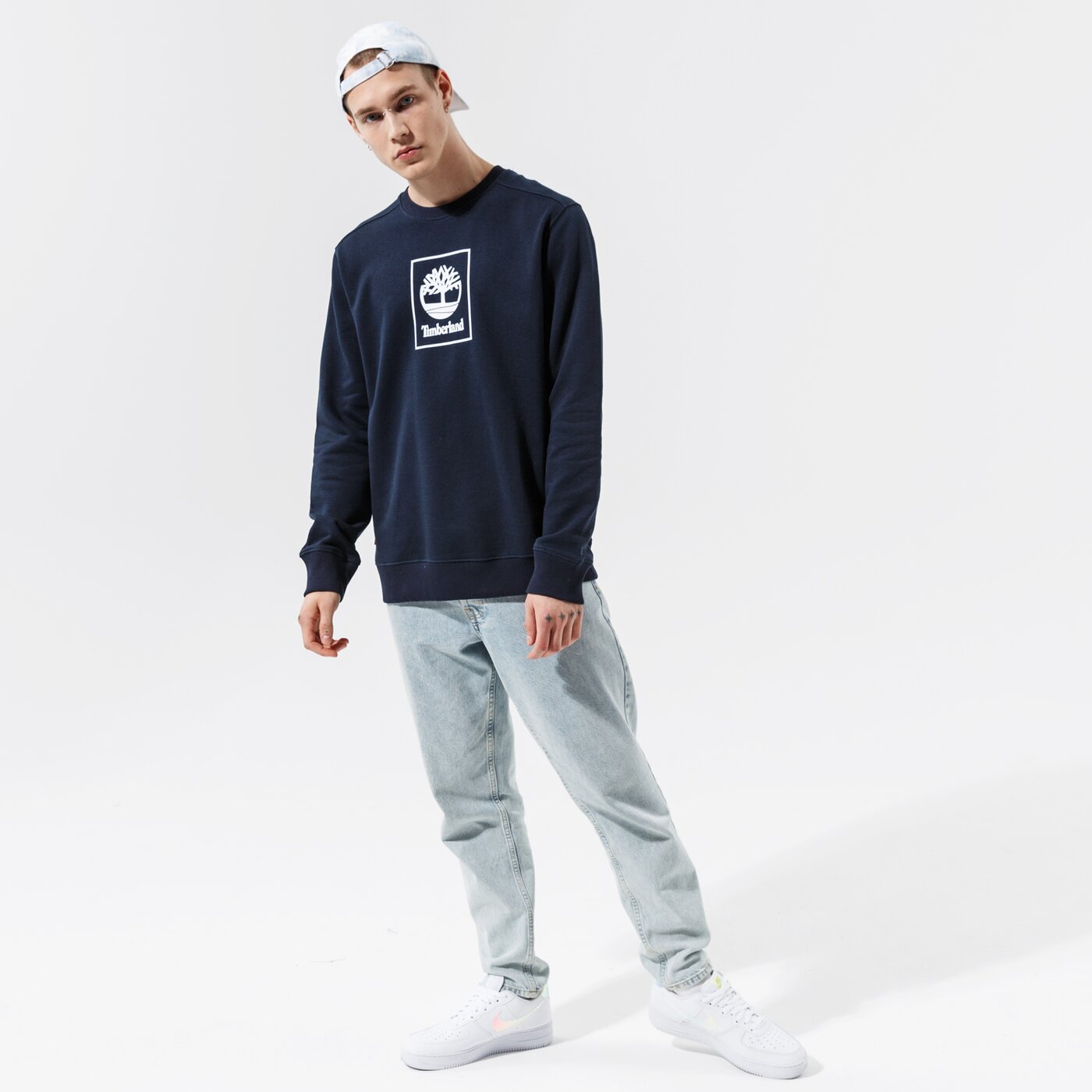 Мъжки суичър TIMBERLAND СУИТЧЪР TREE LOGO CREW DARK SAPPHIRE tb0a5pj84331 цвят тъмносин