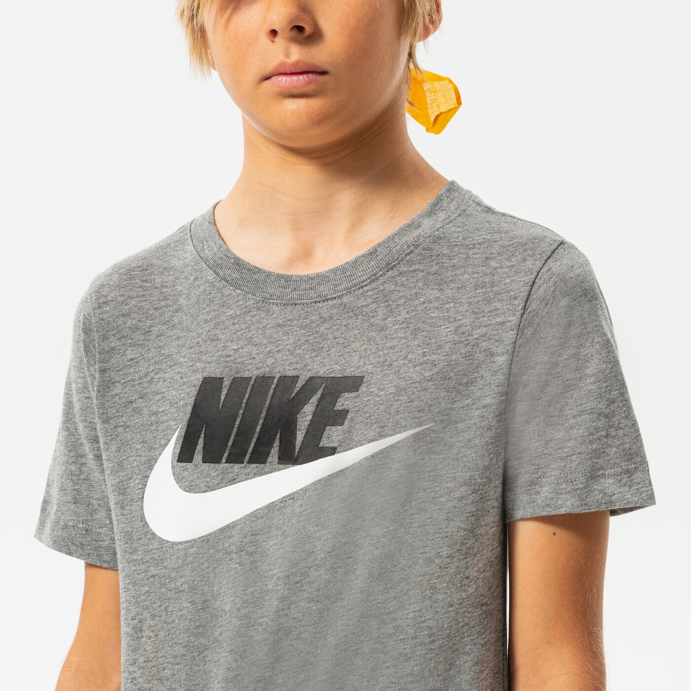 Детска тениска NIKE ТЕНИСКА NIKE SPORTSWEAR BOY ar5252-091 цвят сив