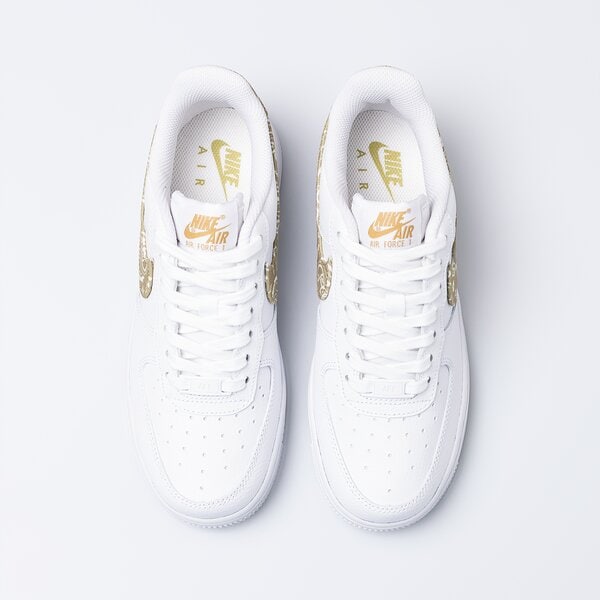 Дамски маратонки W AIR FORCE 1 '07 ESS dj9942-101 цвят бял