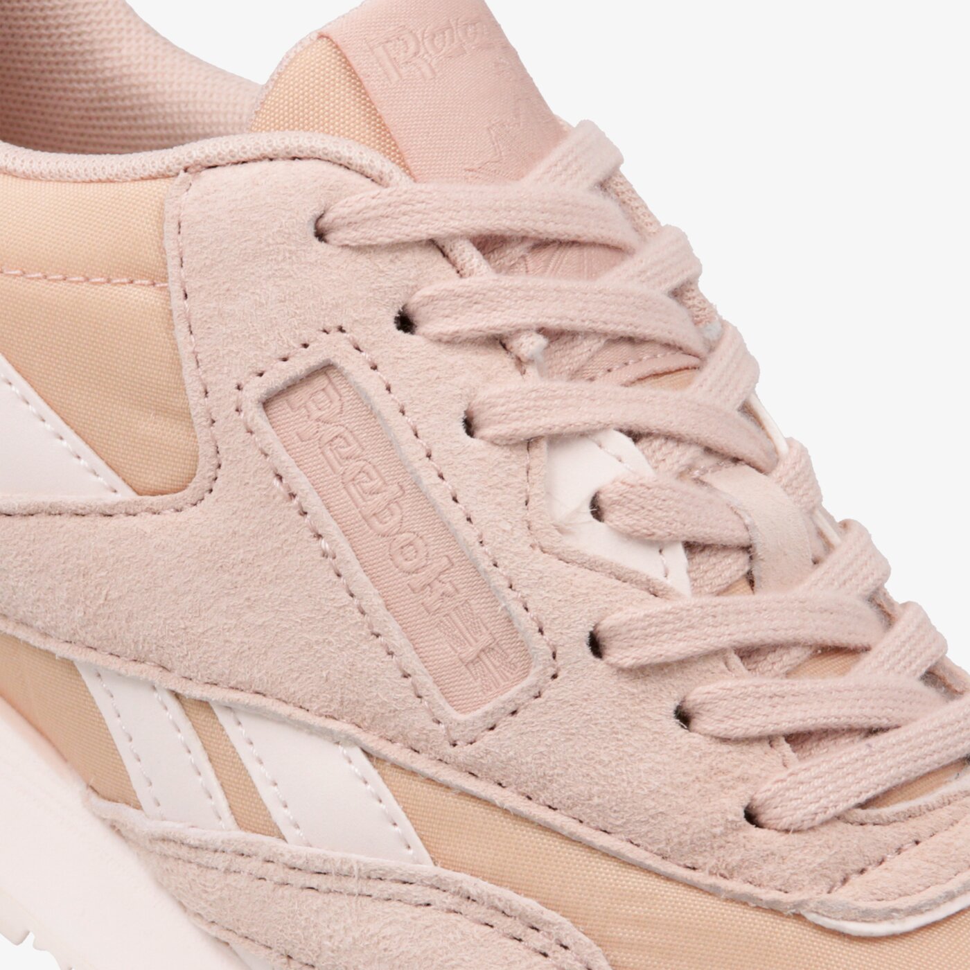 Дамски маратонки REEBOK CL NYLON  cn2888 цвят бежов