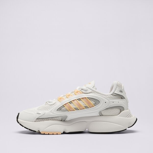 Дамски маратонки ADIDAS OZMILLEN W id0572 цвят бял