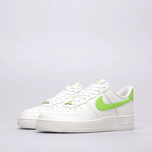 Дамски маратонки NIKE AIR FORCE 1 '07 dd8959-112 цвят бял