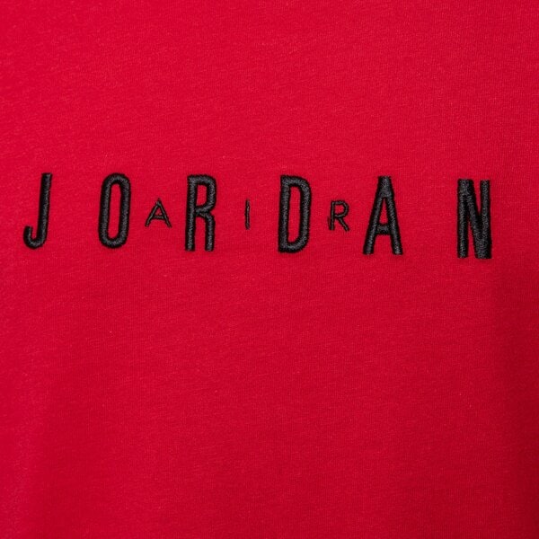 Детска тениска JORDAN ТЕНИСКА JDB MJ WORDMARK EMB CREW BOY 95d634-r78 цвят червен