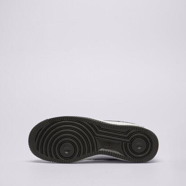 Детски маратонки NIKE AIR FORCE 1 LV8 3 BG ib8845-100 цвят бял