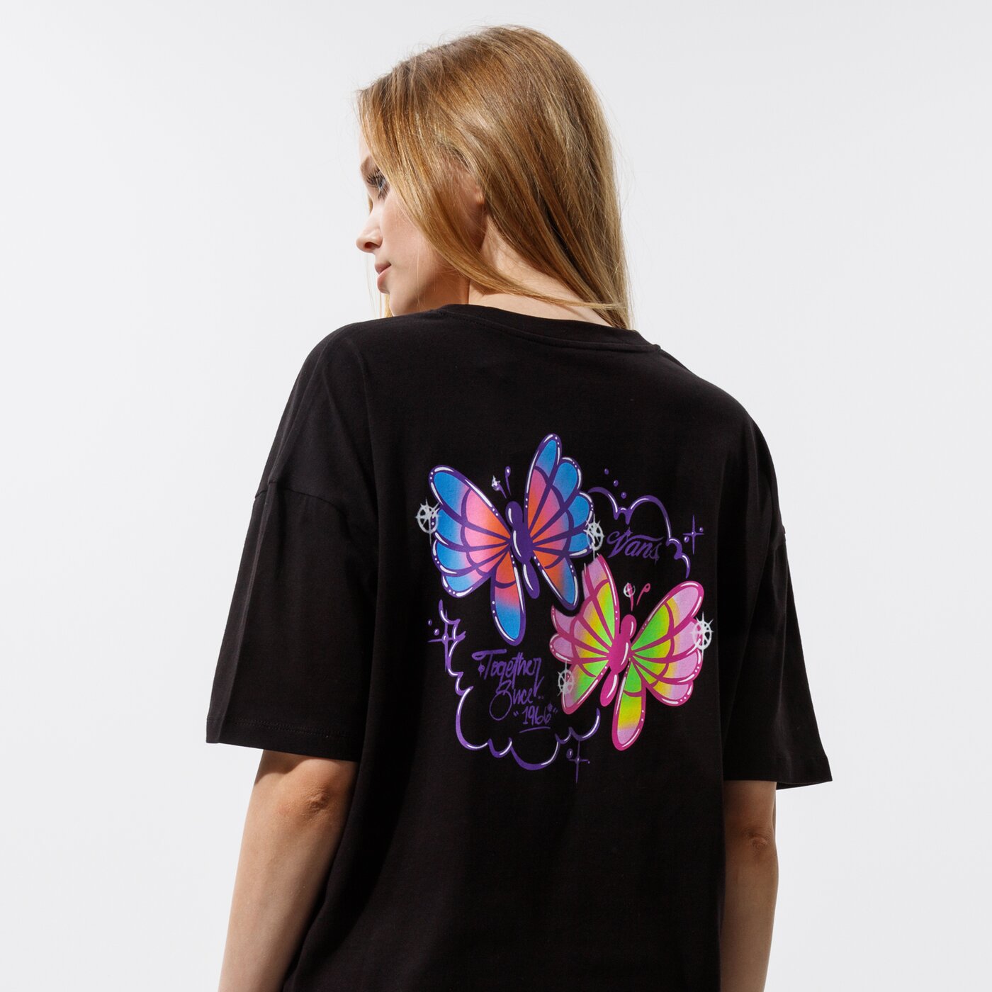 Дамска тениска VANS ТЕНИСКА FLUTTER S/S vn0a54vfblk1 цвят черен