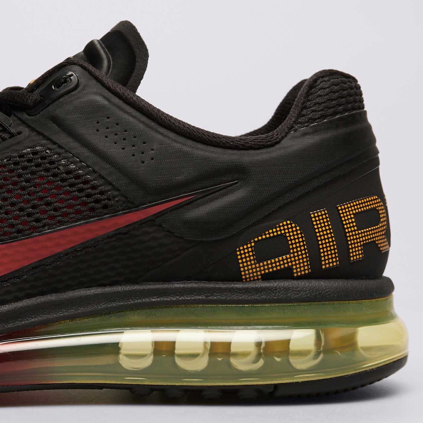 Мъжки маратонки NIKE AIR MAX 2013 hf3660-002 цвят черен