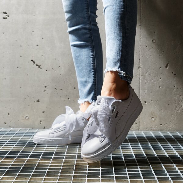 Дамски маратонки PUMA BASKET HEART BIO HACKING WN'S 36922301 цвят бял