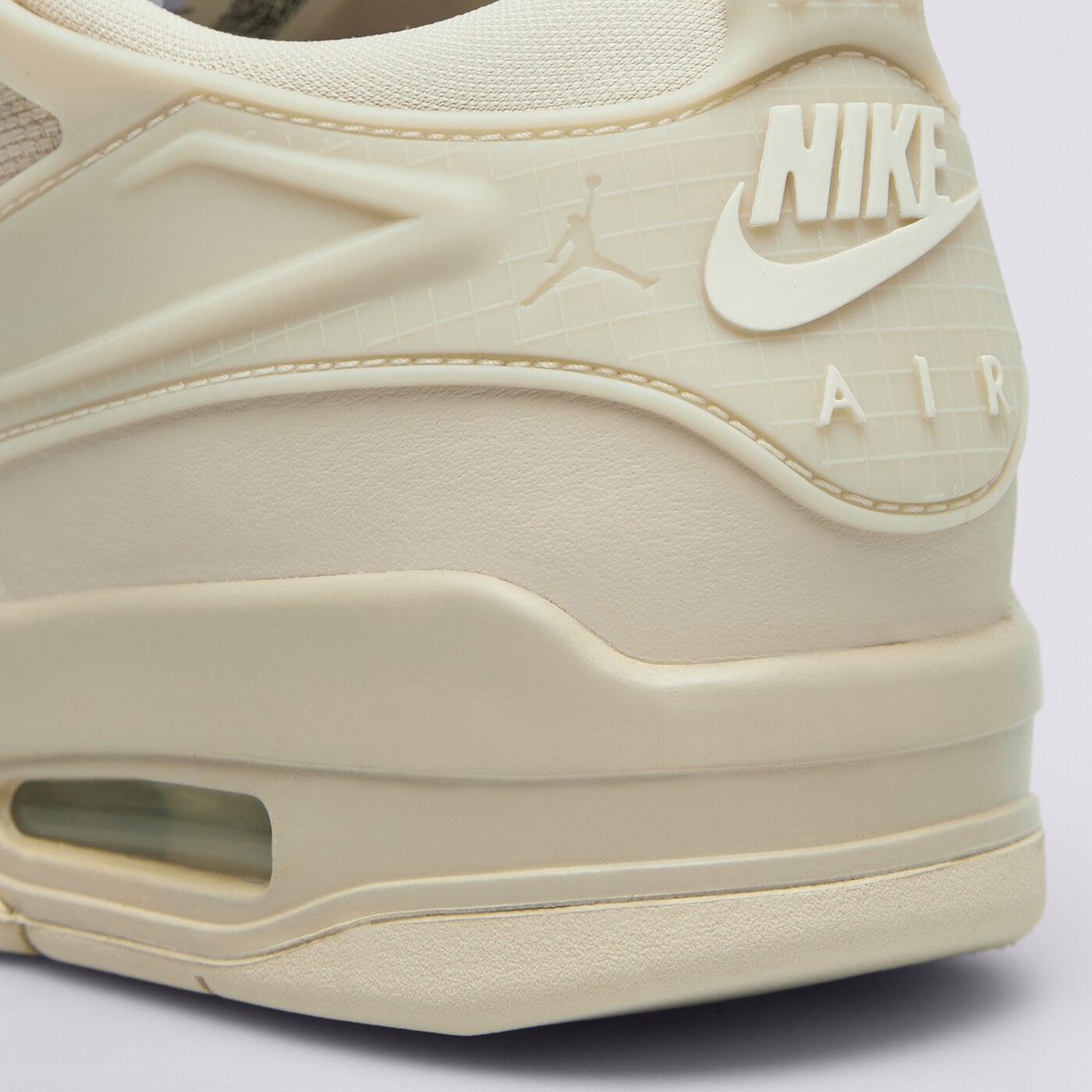 Дамски маратонки JORDAN AIR 4RM fq7940-200 цвят бежов