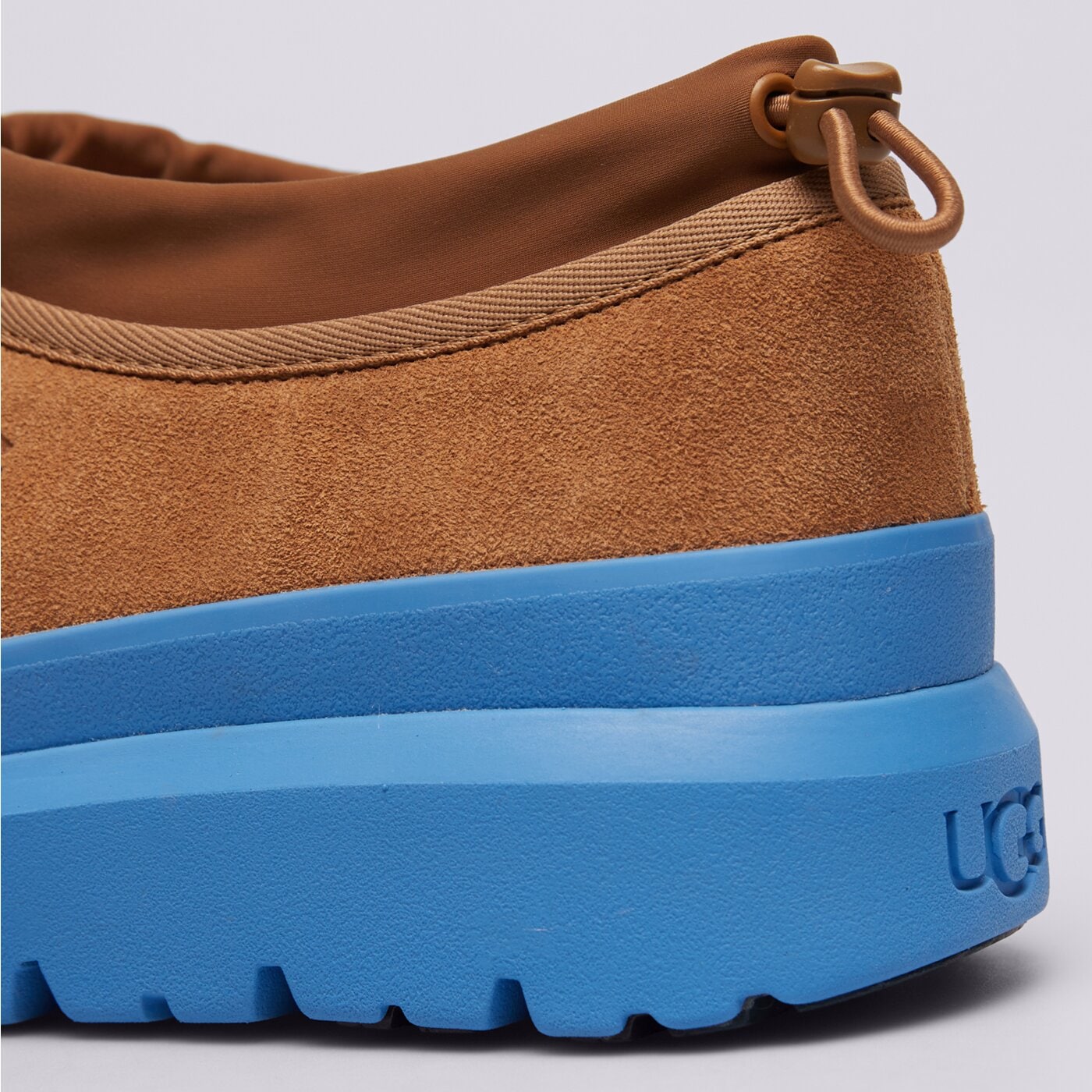 Мъжки зимни обувки UGG M TASMAN WEATHER HYBRID 1144096-cbg цвят кафяв