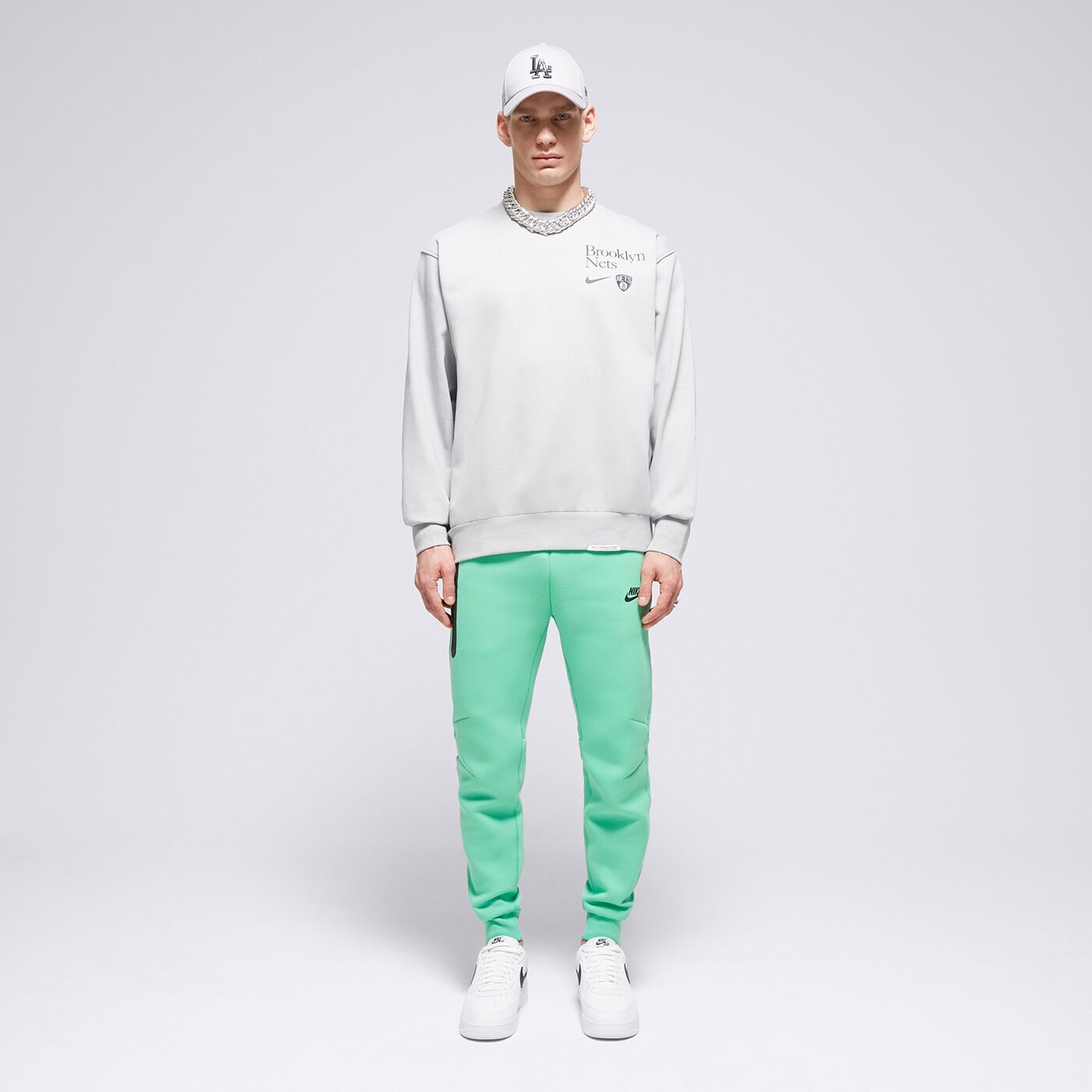 Мъжки суичър NIKE СУИТЧЪР BKN MNK DF STD ISS CRW CTS GX NBA fd8645-007 цвят сив