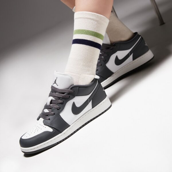 Детски маратонки AIR JORDAN 1 LOW  553560-044 цвят сив
