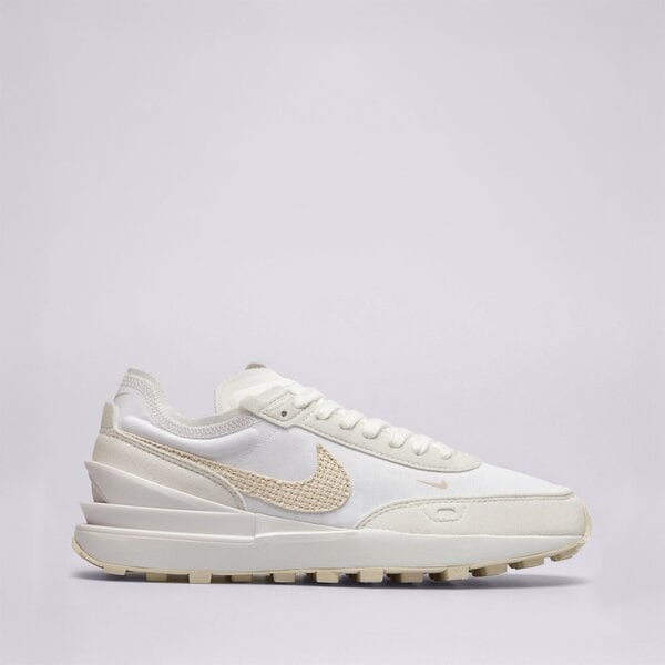 Дамски маратонки NIKE WAFFLE ONE dm7604-100 цвят бял