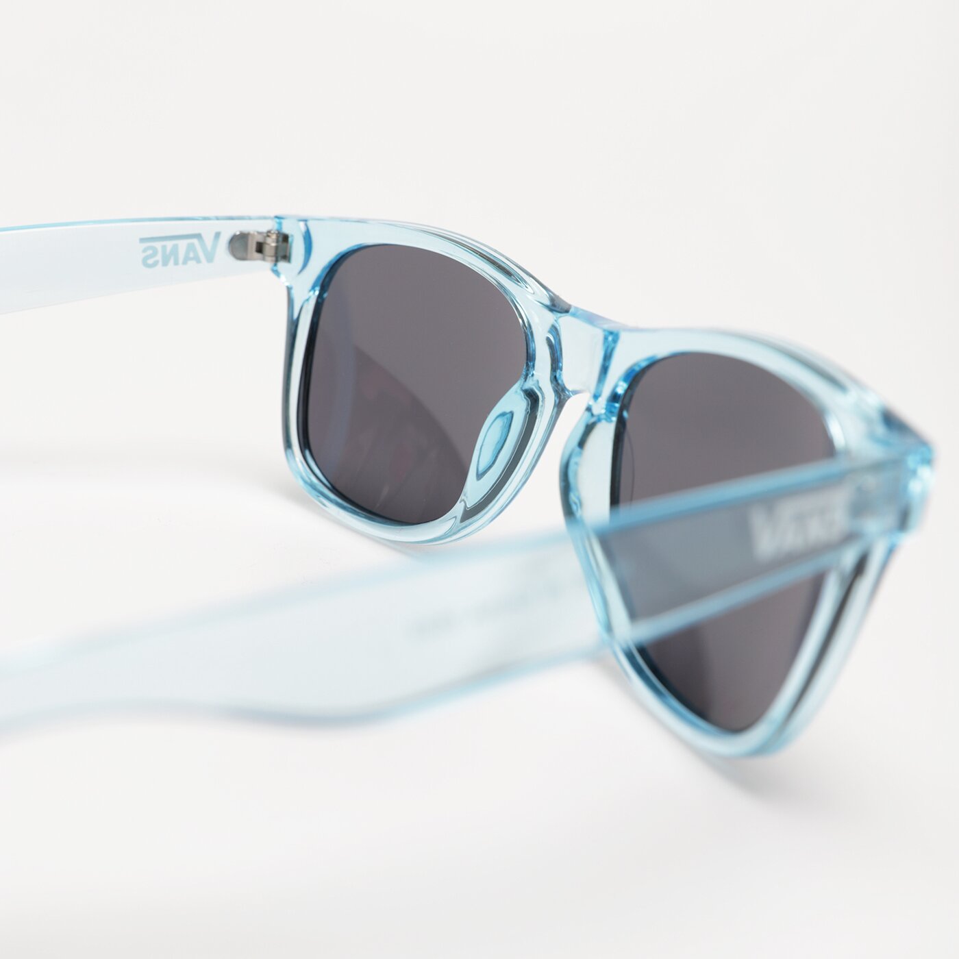 Дамски слънчеви очила VANS ОЧИЛА SPICOLI 4 SHADES vn000lc0g5o цвят черен