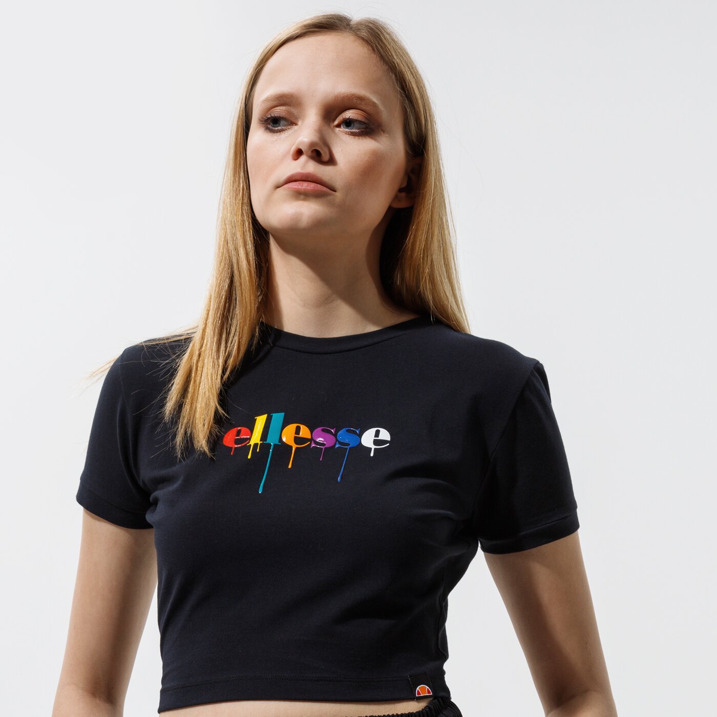 Дамска тениска ELLESSE ТЕНИСКА ROMANCIA CROP ТЕНИСКА BLK sgi11087011 цвят черен