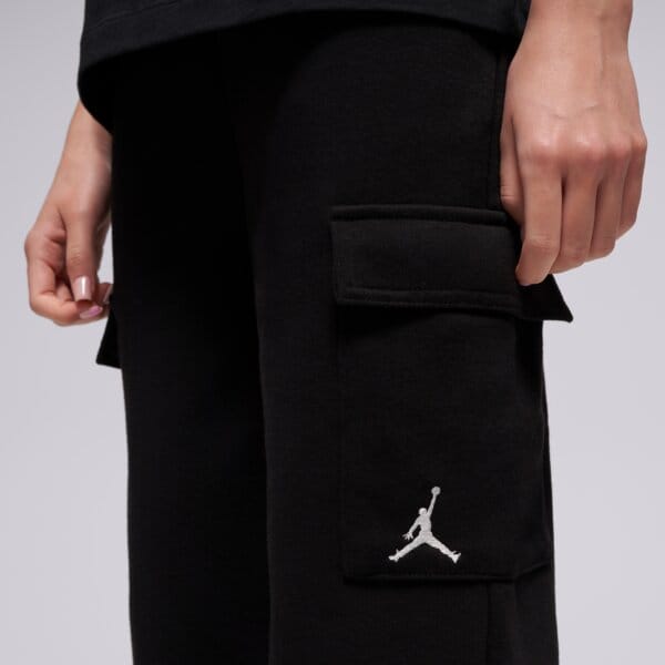 Детски панталони JORDAN ПАНТАЛОНИ JDG WJ BRKN FT CARGO PANT GIRL 45f143-023 цвят черен