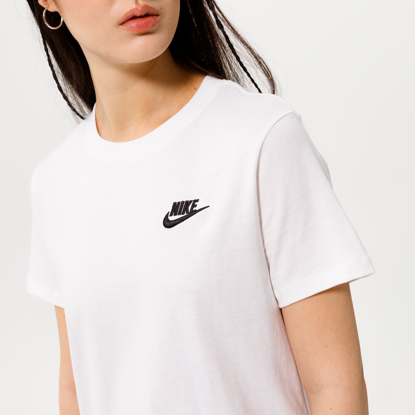 Дамска тениска NIKE ТЕНИСКА ESSENTIAL SHORT SLEEVE dn2393-100 цвят бял