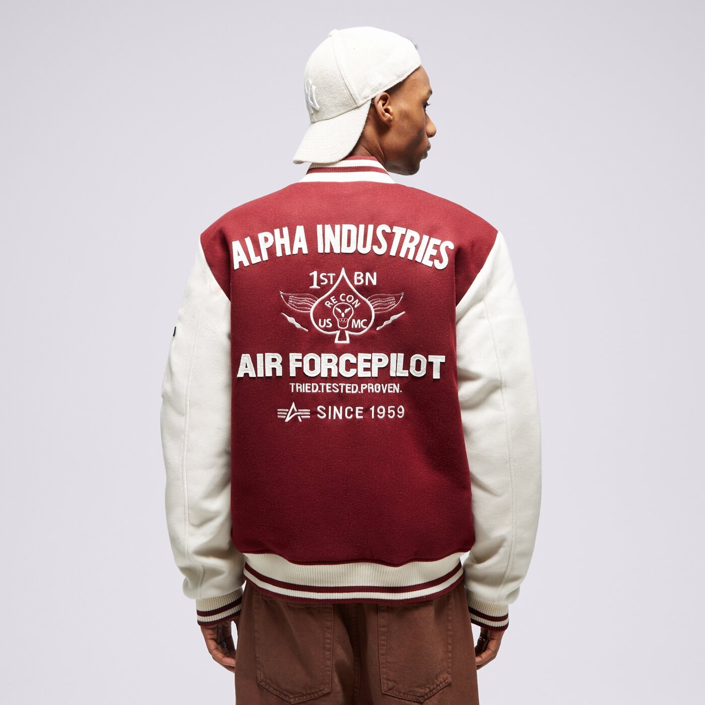 Мъжко зимно яке ALPHA INDUSTRIES ЯКЕ VARSITY AIR FORCE 138107142 цвят бордо