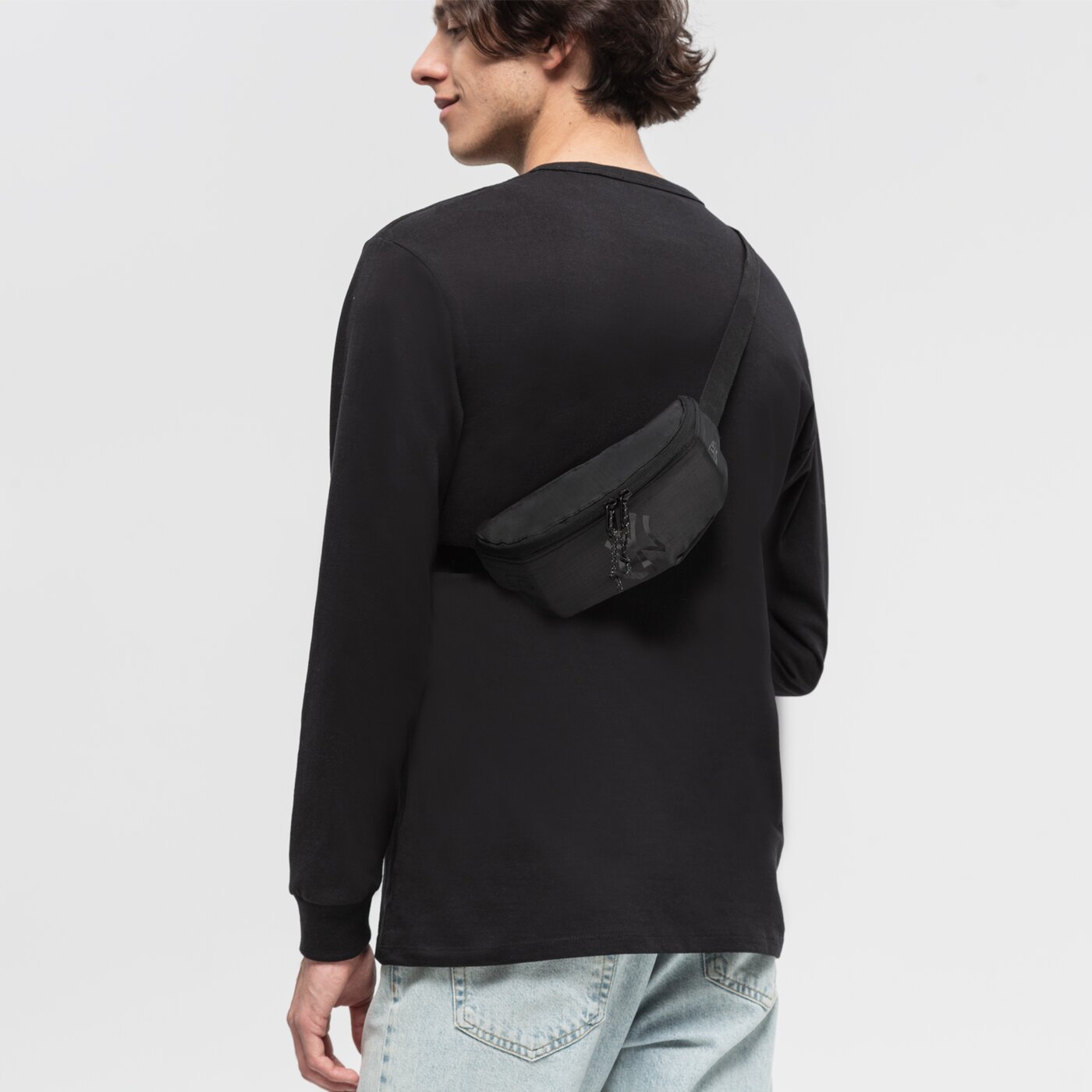 Дамска чанта за кръст NEW ERA ЧАНТА MLB MINI WAIST BAG NYY BOB NEW YORK YANKEES BL 60137398 цвят черен