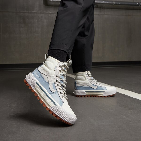 Дамски маратонки VANS UA SK8-HI GORE-TEX MTE-3 vn0a5i11fs81 цвят бежов